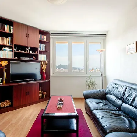 Dadic The View On 8th Apartment